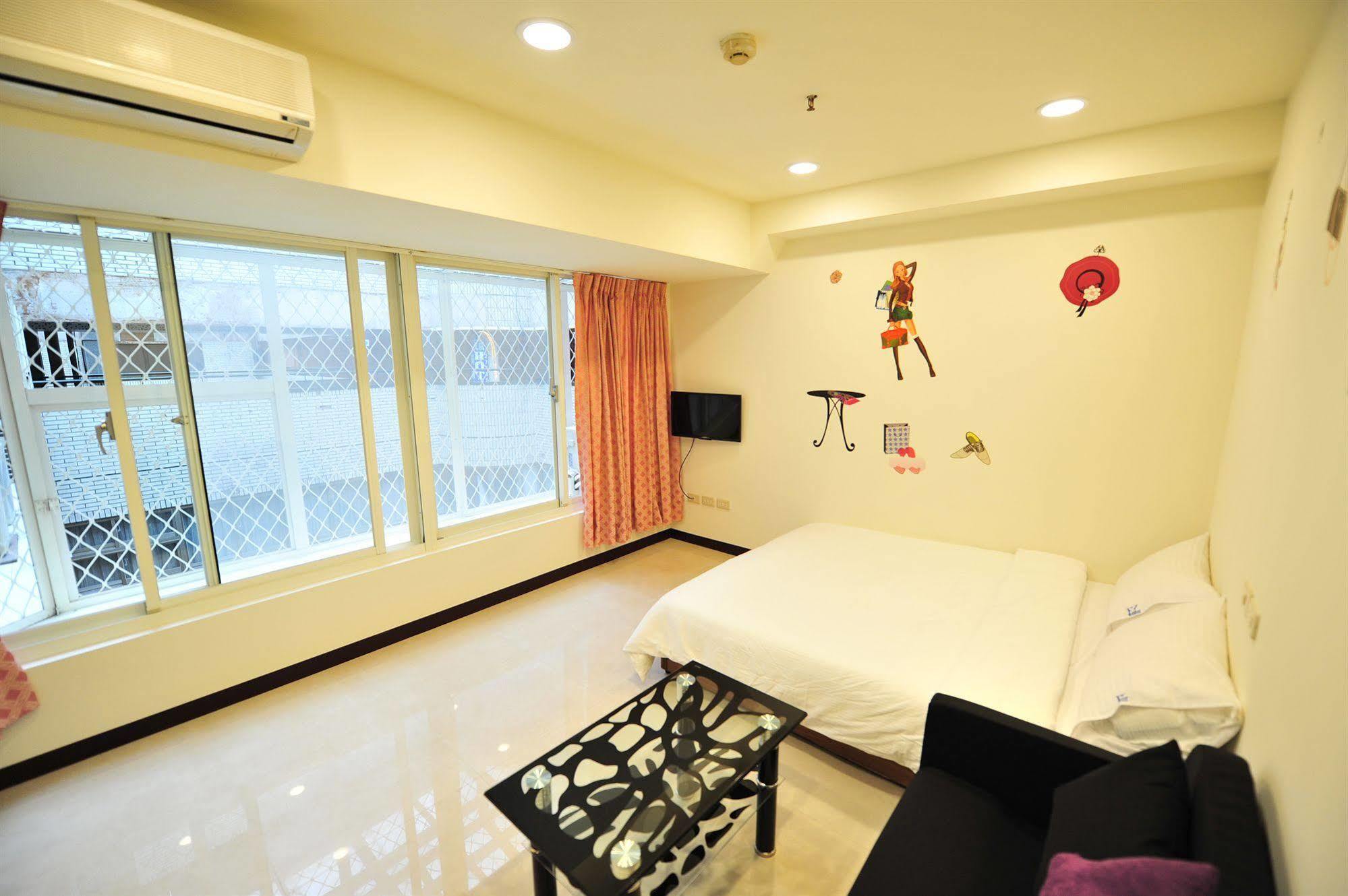 Ezbookers Dunhua Hotel Taipei Bagian luar foto